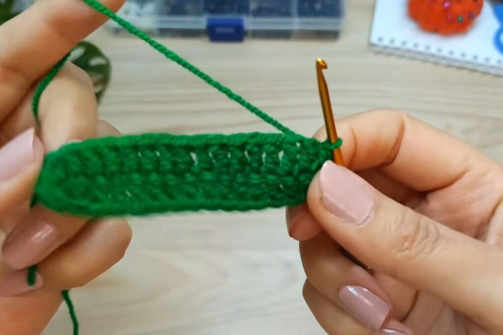 Finished oval base of 34 double crochet for the christmas tree gift bag