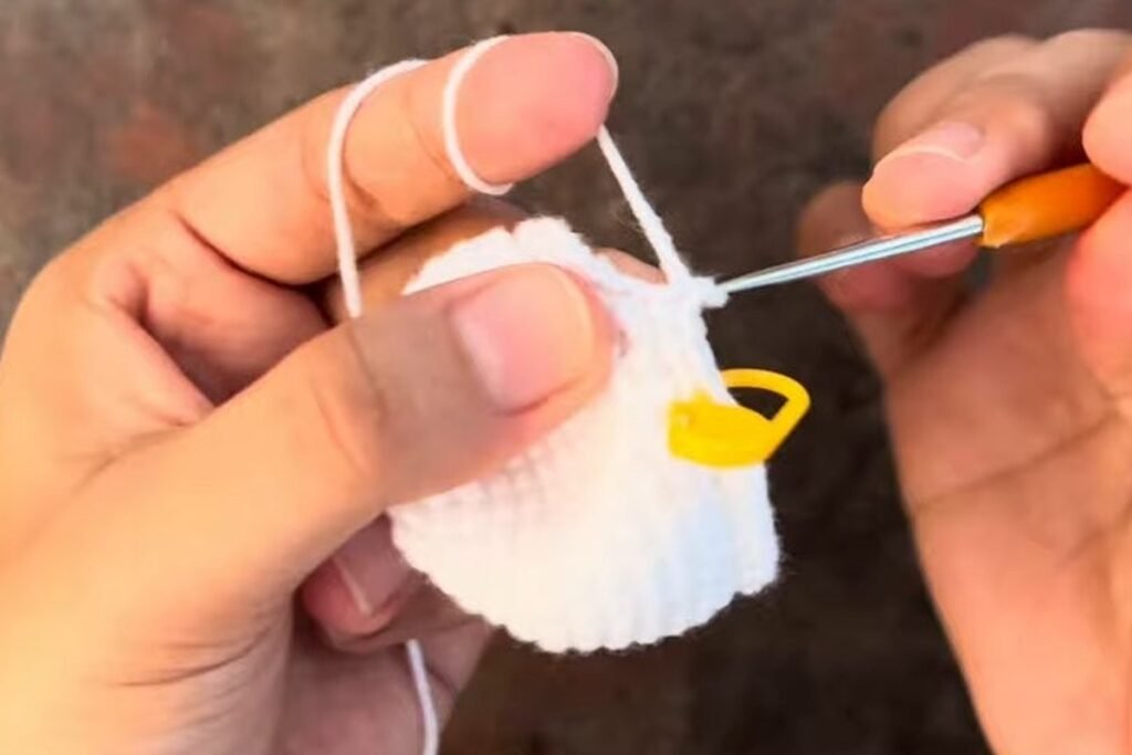 snowy owl amigurumi body widening to 42 stitches