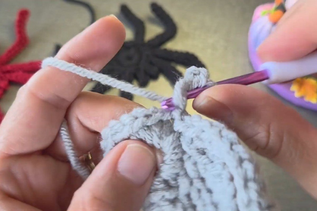 fangs for a crochet spider made with a free pattern