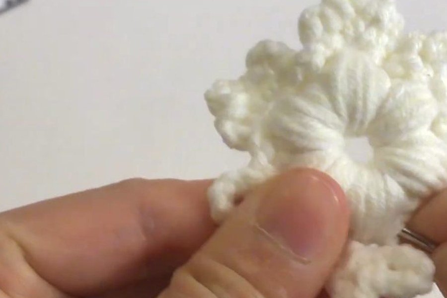 Puff Stitch Crochet Snowflake: A Six-Pointed Free Ornament
